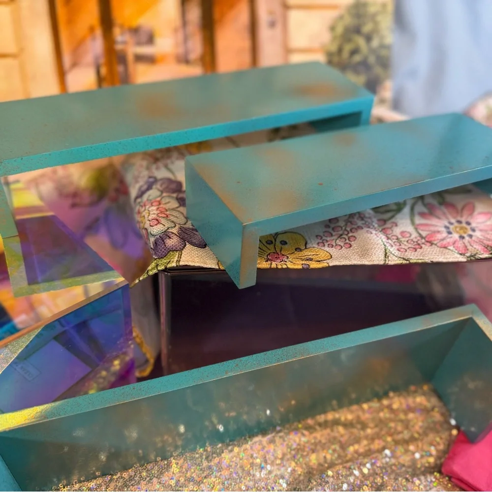 “Sea breeze with gold splash-mermaid Home Decor Set 10 items!